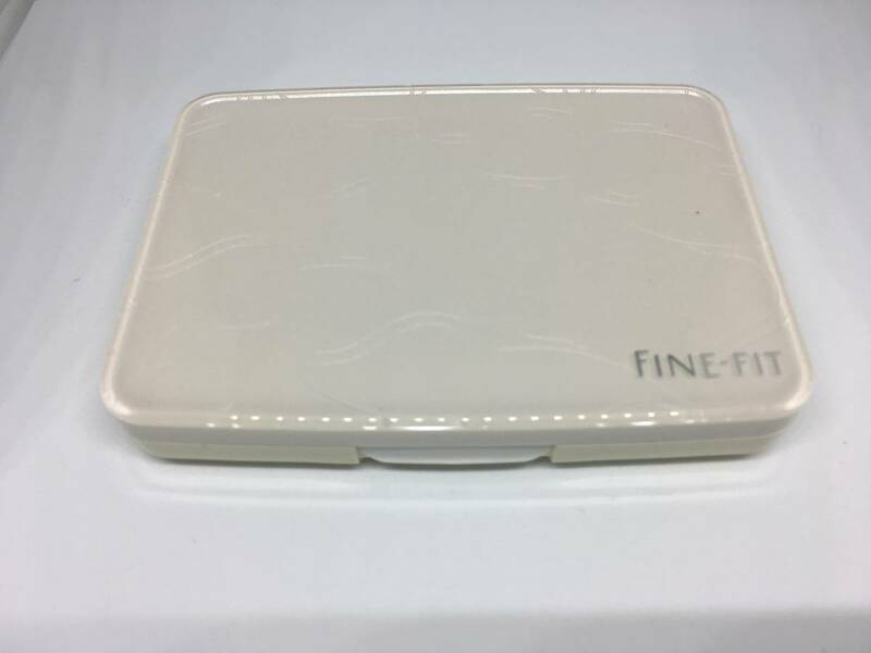 ファインフィット FINE-FIT コンパクトケース　ファンデーションケース