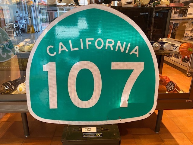 STATE ROUTE 107 E62 インテリア アメリカ雑貨 道路標識 ロードサイン 本物 カリフォルニア california ガレージ ロサンゼルス USA