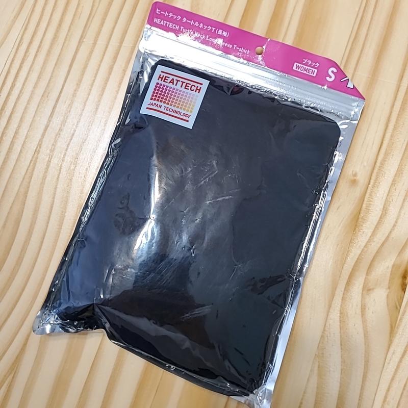 S469 UNIQLO ユニクロ HEATTECH ヒートテック S タートルネック Tシャツ 長袖 レディース 黒系 ブラック インナー シャツ ハイネック