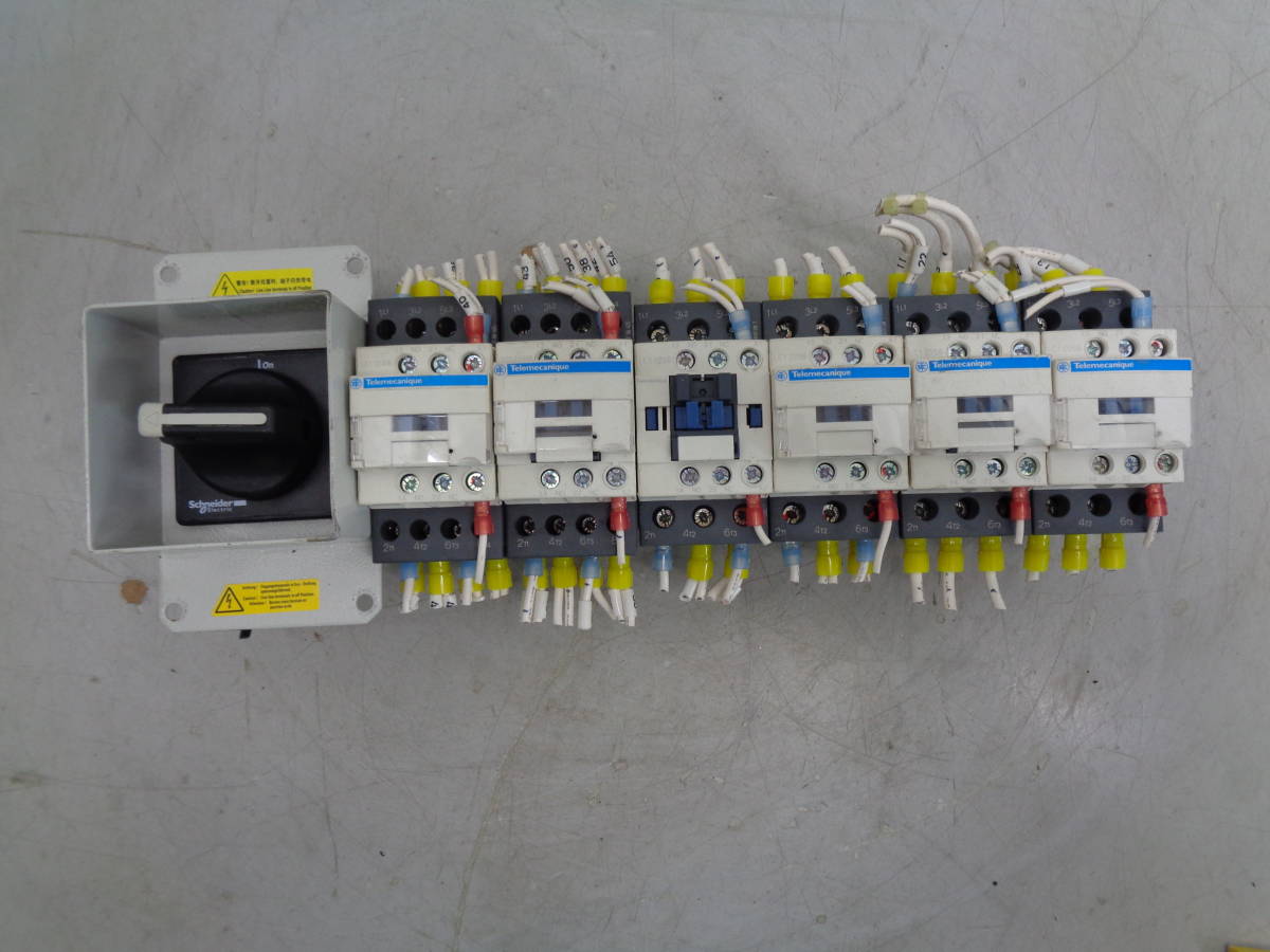 MK6468 値下げ　Telemecanique LC1 D256 (X4) / LCA DT406 (X2) / VO1C　2024/11/19