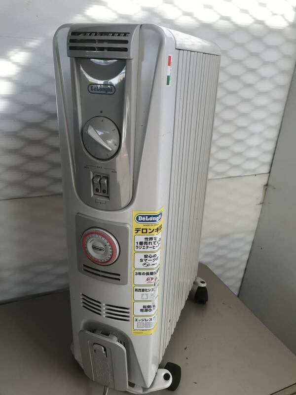 ◎ヤYS985★中古品　動作品　Delonghi デロンギ　オイルヒーター　081321TEC