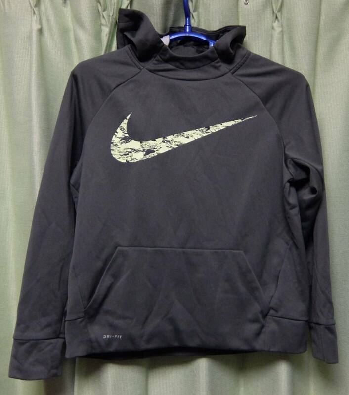 ナイキ　パーカー フーディー　L　NIKE　中古