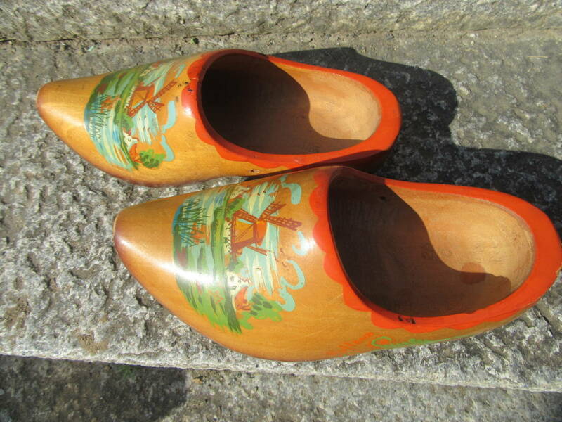 オランダの木靴　当時物　風車絵・ＨＯＬＬＡＮＤ　中寸法メジャー入れて約１９．５ｃｍ　