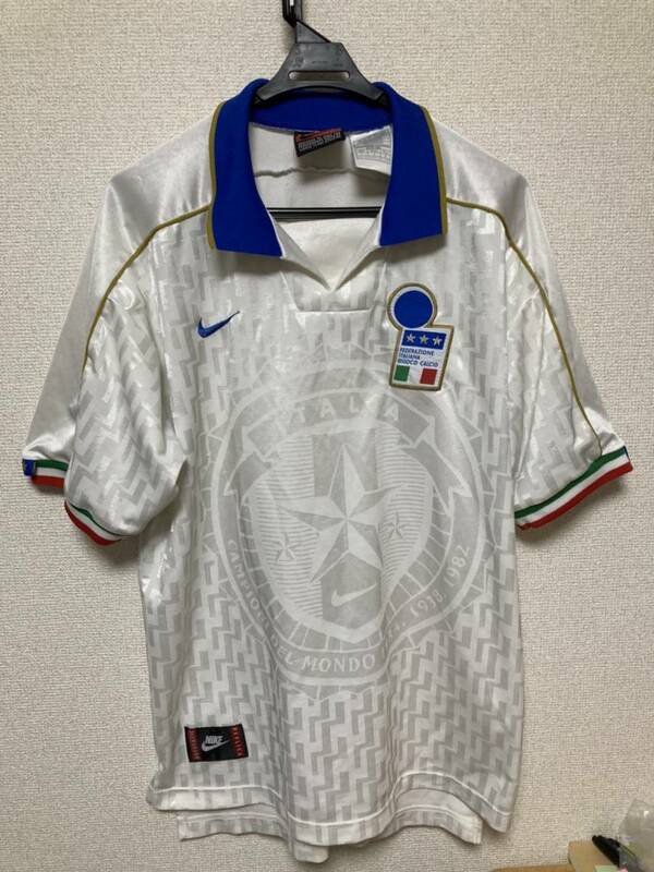 ☆サッカー NIKE イタリア代表ユニフォーム 1995-96シーズン アウェー 英国製 Lサイズ 送料無料☆