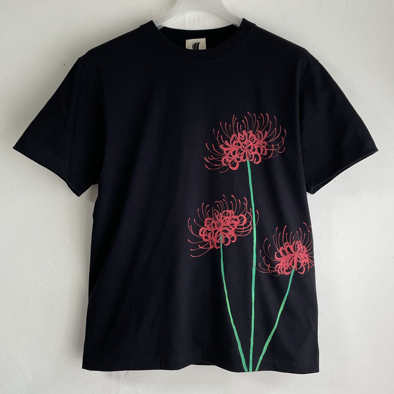 メンズ Tシャツ Mサイズ 彼岸花柄Tシャツ 黒 ハンドメイド 手描きTシャツ 和柄 花柄 秋冬