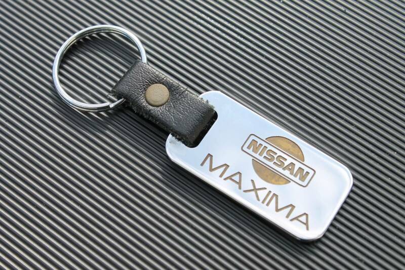 日産マキシマ MAXIMA USキーホルダー NISSAN 新品 メーカーライセンス品 クロームメッキ 北米日産 当時物 絶版品