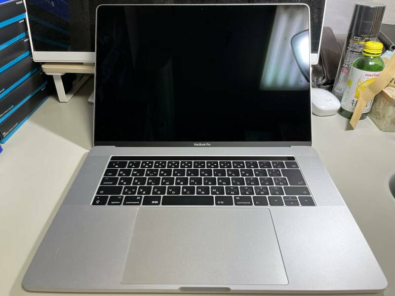 新同★MPTV2J/A [シルバー] Apple(アップル) MacBook Pro Retinaディスプレイ 2900/15.4★第7世代 Core i7 2.9GHz/4コア/SSD：512GB/16GB