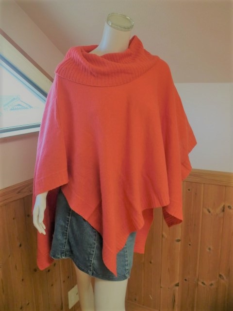 ◆◇【新品タグ付】BCBG MAXAZRIA ポンチョ　カーディガン　OS◇◆