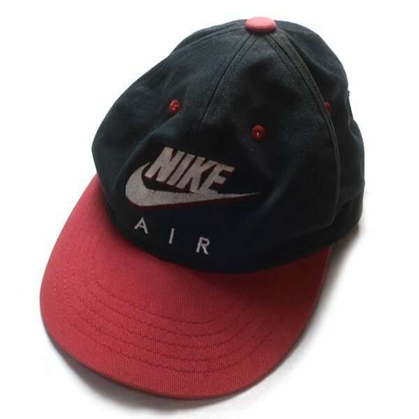 90年代! 90s NIKE AIR ナイキ 日本製 ヴィンテージ スウォッシュロゴ 刺繍 スナップバック キャップ 帽子 ブラック レッド 黒 赤 当時物