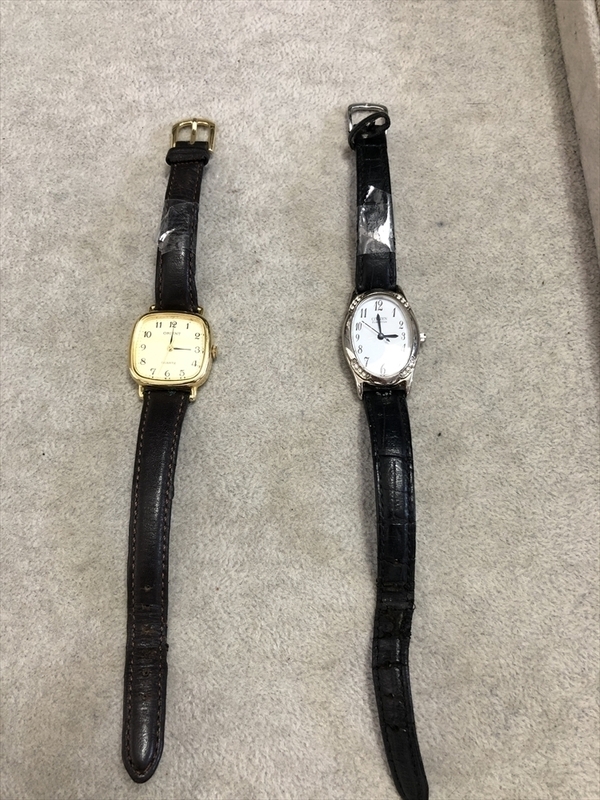 腕時計2つ　不動(60サイズ)