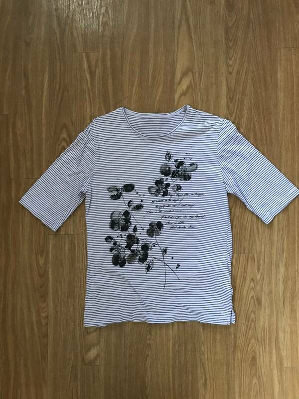 Tシャツ　半袖　レディース　サイズM　うす紫　ブラック　ストライプ　花柄　英字　綿100％　かわいい