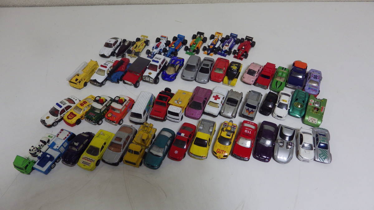 【ミニカー】　トミカ　TOMICAMaistoMAJORETTEWELLY等　大量