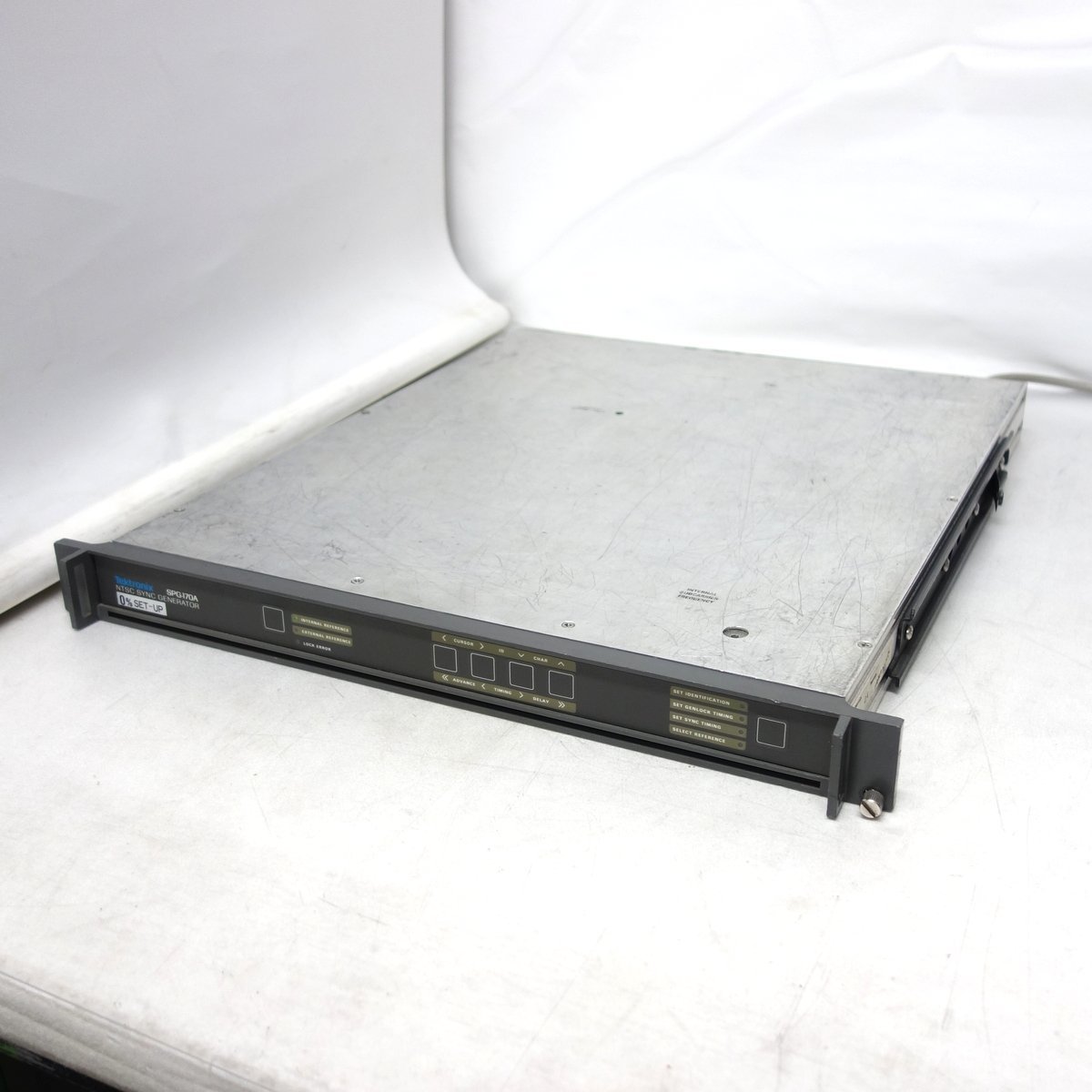 Tektronix SPG-170A NYSCシンクジェネレーター（オプションカラーバー搭載）【中古/傷多/動作品】#334387