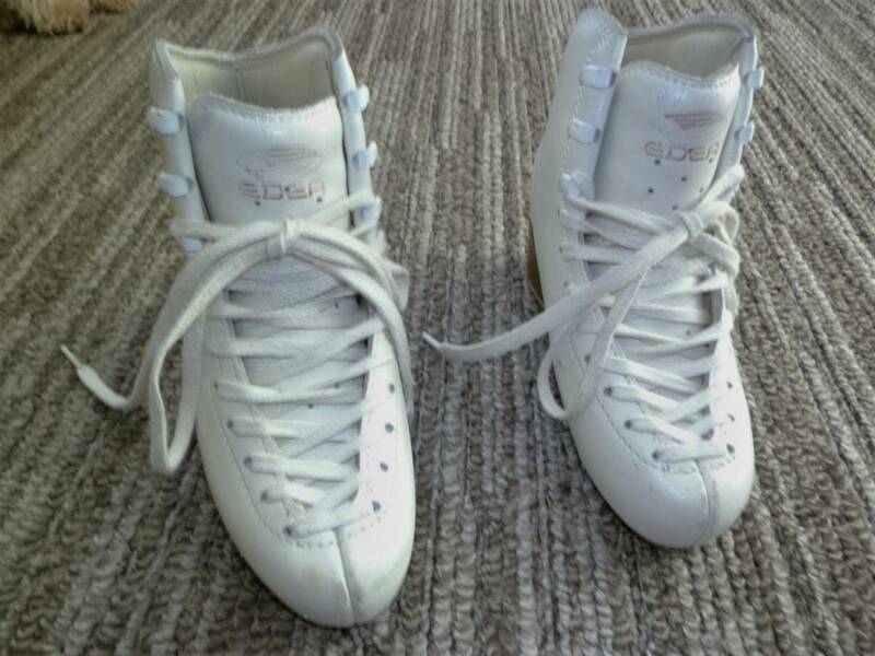 フィギュアスケート靴　定価約４4，０００円　美品　EDER　Overturs 20ｃｍ　　