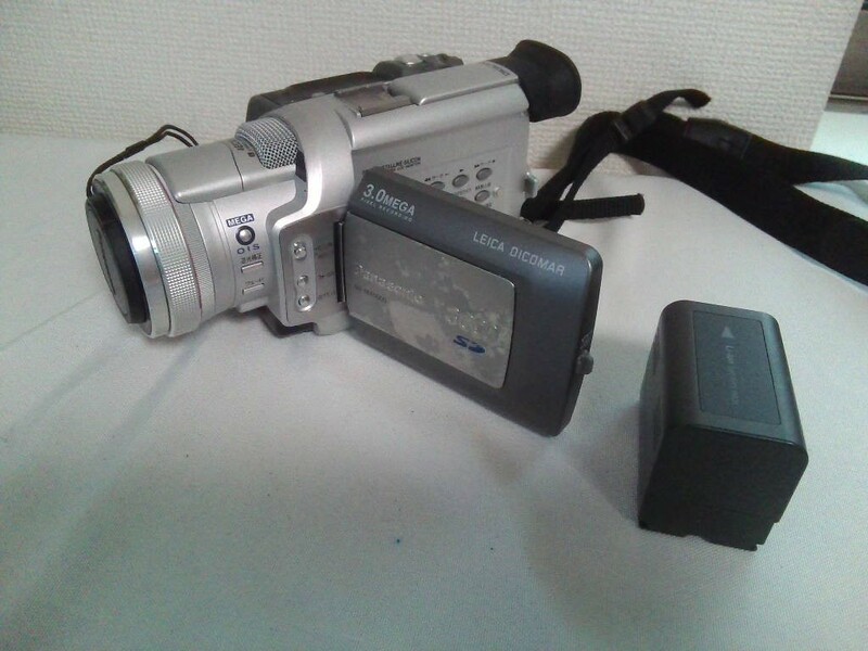 Panasonic 3CCD NV-MX5000 　デジタルビデオカメラ　バッテリーパック付き　★通電OK!現状ジャンク