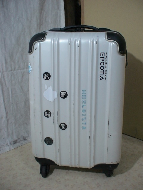702　EPCOTIA　ホワイト＆ブラック　TSAロック付　鍵付　 スーツケース　キャリケース　旅行用　ビジネストラベルバック