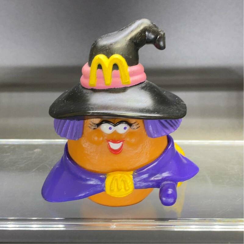 McDonald's マクドナルド チキンマックナゲット ハロウィン 魔女 ナゲット ビンテージ ミールトイ ソフビ フィギュア 当時物