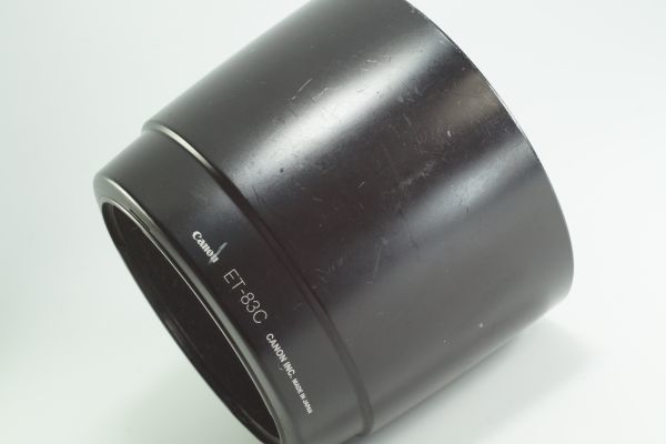 1003『キズが多い並品』Canon ET-83C キャノン EF100-400mm F4.5-5.6L IS用 レンズフード