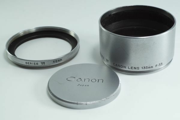 @050『送料無料 おおむねキレイ』CANON LENS 135mm f3.5 フード＋48mm ネジ込み式リング メタルキャップ (L)135mmF3.5用 レンズフード