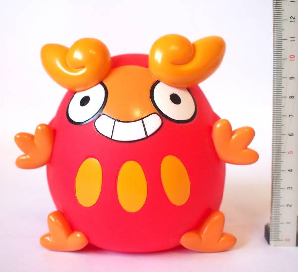 ● ポケモン　ダルマッカ / 貯金箱　非売品