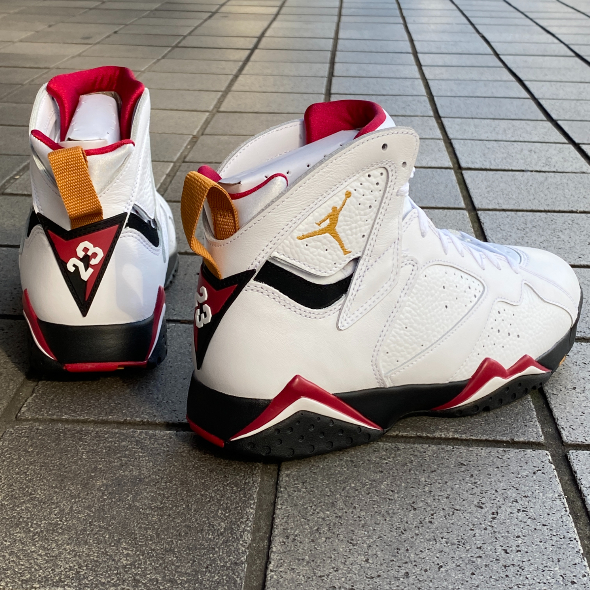 30周年記念モデル 【us9.5】 NIKE ナイキ AIR JORDAN7 RETRO エアジョーダン7 レトロ AJ7 正規品 カーディナル 白 レザー 27.5cm (aj90)