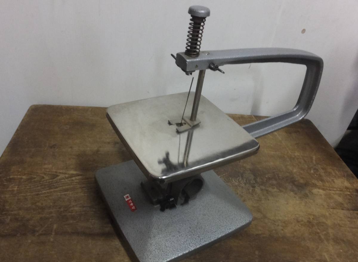 ■ ろ-435　マキタ 糸ノコ 中古良品 型番不明 箱なし　高さ37cｍ 幅25cm 奥46cm 重さ9kg