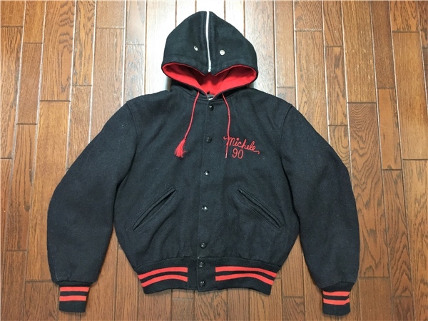 DeLONG デロング ビンテージ レッドデビル チェーンステッチ 刺繍 ９０ｓ スタジャン ４０ 黒 赤 セーラーカラー フード 検索 80s USA製