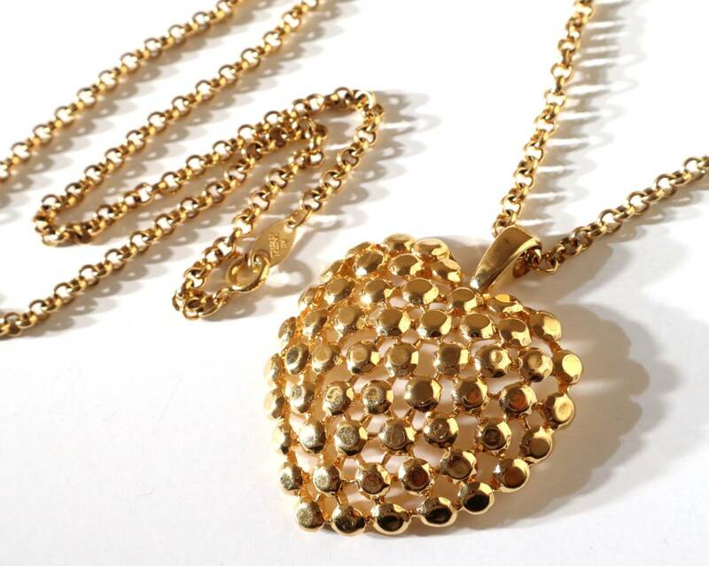 ★「Trifari」70s vintage gold heart pendant necklace