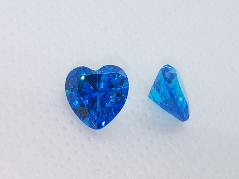 【ハート型】AAAライトブルー（青・水色）8ｍｍルース単品キュービックジルコニア（人工・合成ダイヤ）アクセサリー材料、ハンドメイド