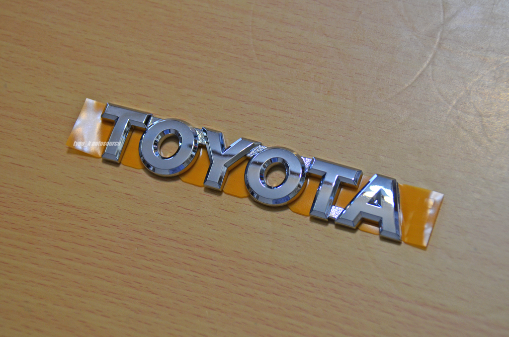 USトヨタ純正 04-09 TOYOTA PRIUS プリウス リア TOYOTA エンブレム USDM北米JDM NHW20系 HYBRID ハイブリッド