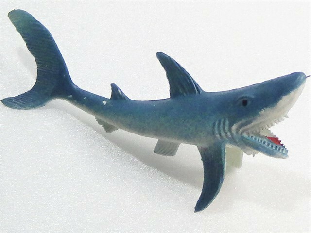 再値下 香港製 ジョーズ シャーク ゴム フィギュア ビンテージ レトロ サメ 鮫 人形 置物 ラバートイ Hong Kong ゲテモノ 当てもの