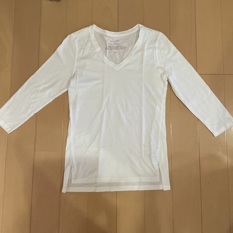 送料無料　AZUL BY MOUSSY オーガニックコットン　Vネック7分袖シャツ　Sサイズ SMALL 白　ホワイト　送料込み