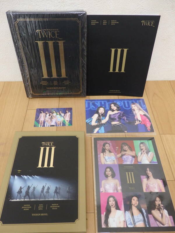 F30-4.11) TWICE　4TH WORLD TOUR Ⅲ　TOUR IN SEOUL　Blu-ray