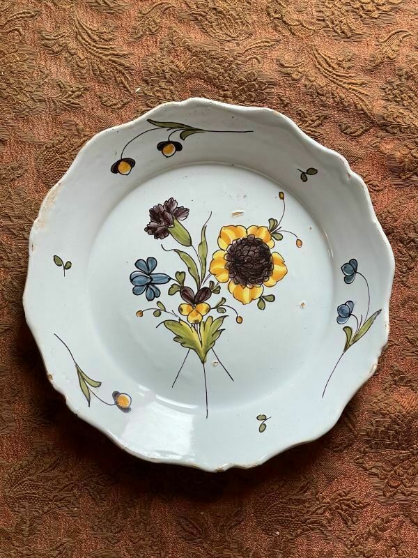 18世紀 フランス 陶器 ファイアンス アンティーク 白錫釉 花柄色絵皿 白釉 