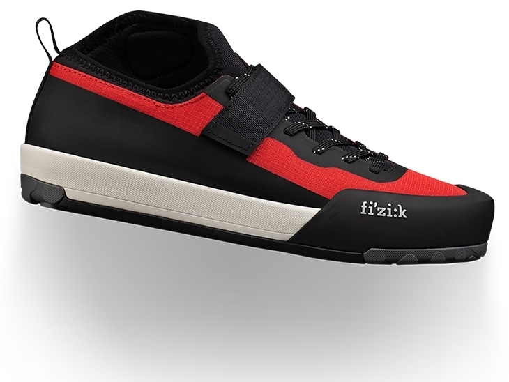 ●☆新品未使用品/FIZIK(フィジーク)//シューズ//Gravita TENSOR X6 FLAT [42.0 GRX6TTF1C 3010 , 27.0cm]RED/BK//r11891●☆