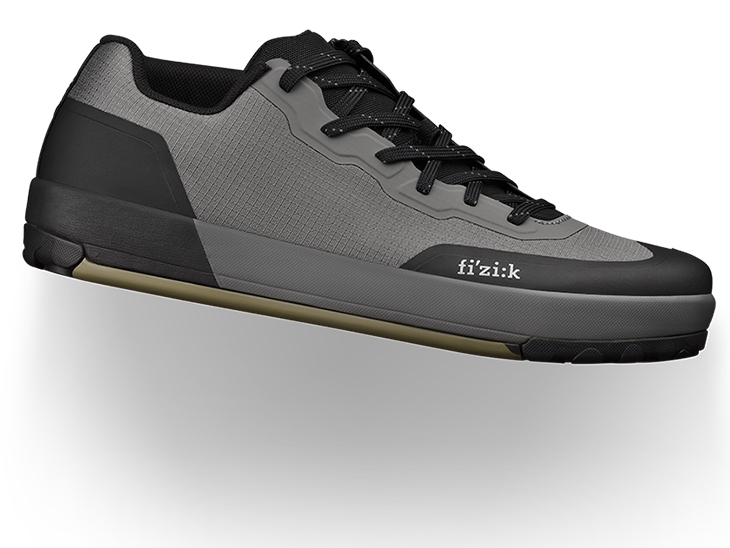 ●☆新品未使用品/FIZIK(フィジーク)//シューズ//Gravita VERSOR X6 FLAT [44.0 GRX6VTF1K 7085 , 28.35cm]GR/MUD//r9709●☆