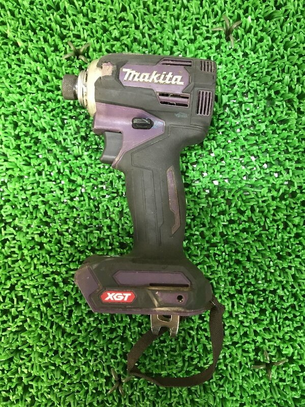 【中古品】★makita(マキタ) 40v充電式インパクトドライバ オーセンティックパープル (本体のみ) TD001GZAP / ITHPWL9UB92W