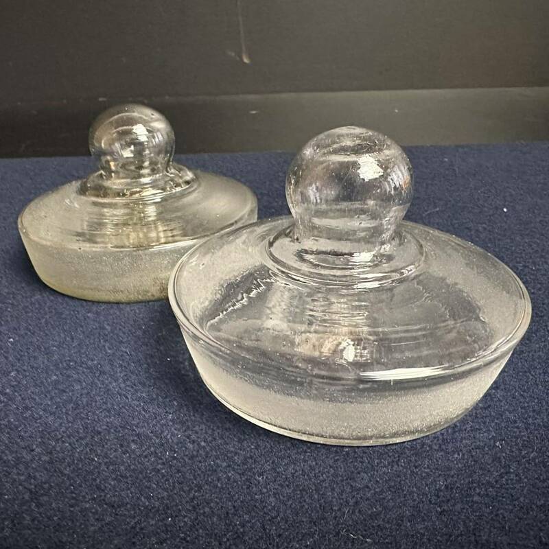 [ER104] ガラス蓋 気泡入り 2点 ガラス瓶 ガラス容器 駄菓子瓶 シュガーポット 和硝子 レトロ ビンテージ アンティーク ガラス