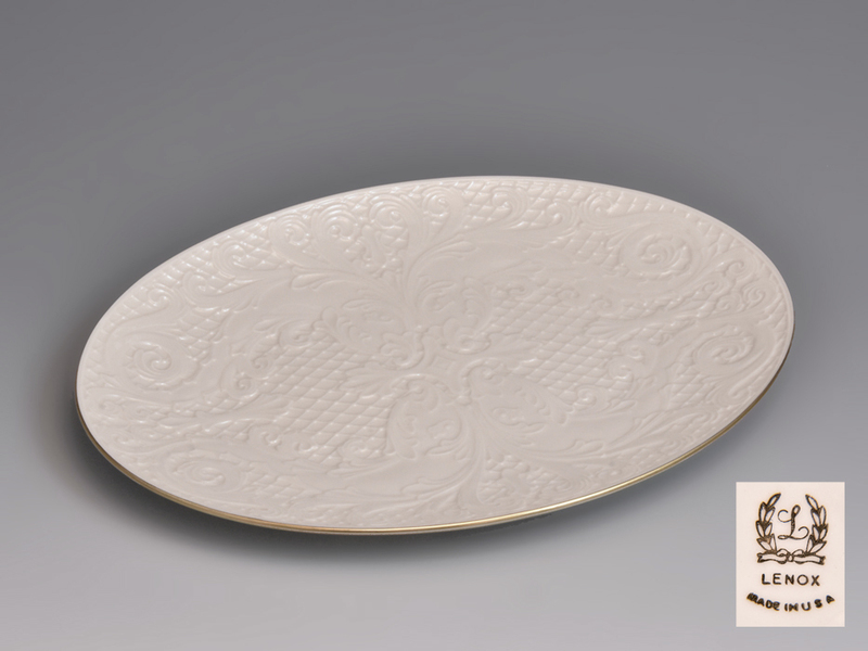 アメリカ LENOX レノックス レリーフ入り 金彩 オーバルプレート 最大幅42㎝ 盛り皿 楕円皿 洋食器 美品　z0862k