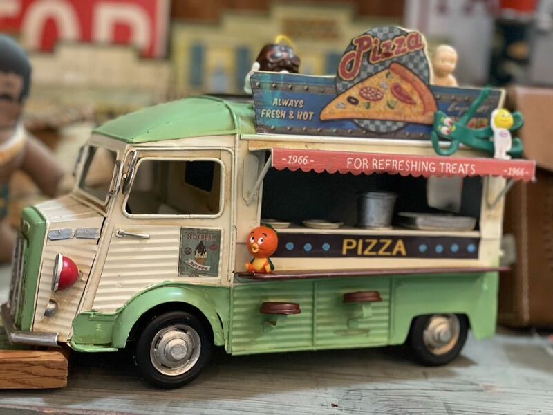 ヴィンテージ風 キッチンカー(PIZZA SHOP) インテリア ミニカー 車 ピザ ブリキ レトロ風 ディスプレイ プレゼント かわいい アメリカ雑貨