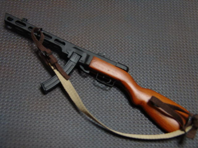 【通信隊】1/6ドールパーツ：DID製：WWII ドイツ軍 捕獲短機関銃銃 MP717(r)