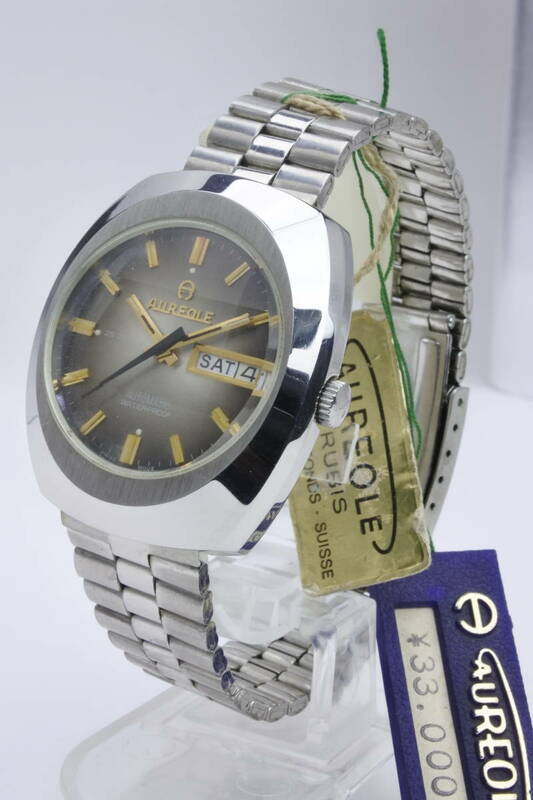 ☆☆☆スイス名機　１９７０年代製　AUREOLE　（光輪）２５石　金色機械　自動巻紳士腕時計　当時高級品　デッドストック品