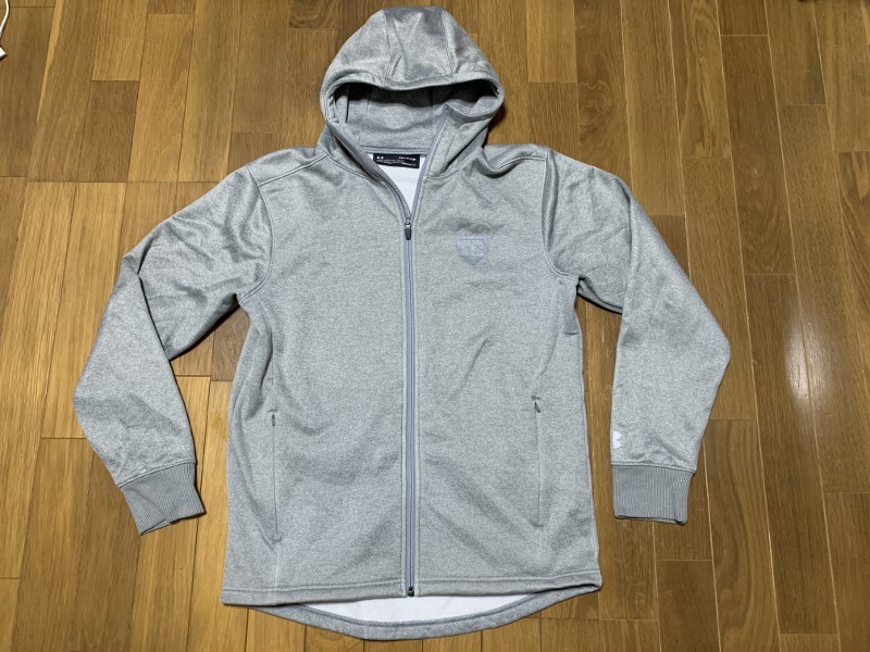 UNDERARMOUR/アンダーアーマー　STORM パーカ サイズS