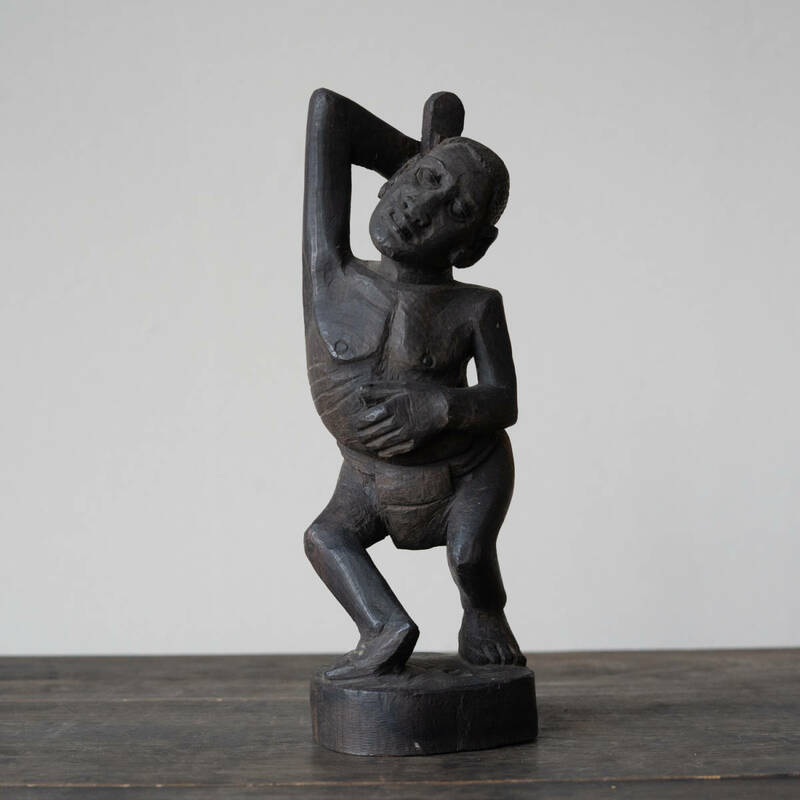 木彫の男性像 アフリカ民芸 木彫り 木製彫刻 飾り オブジェ 置物 民藝 