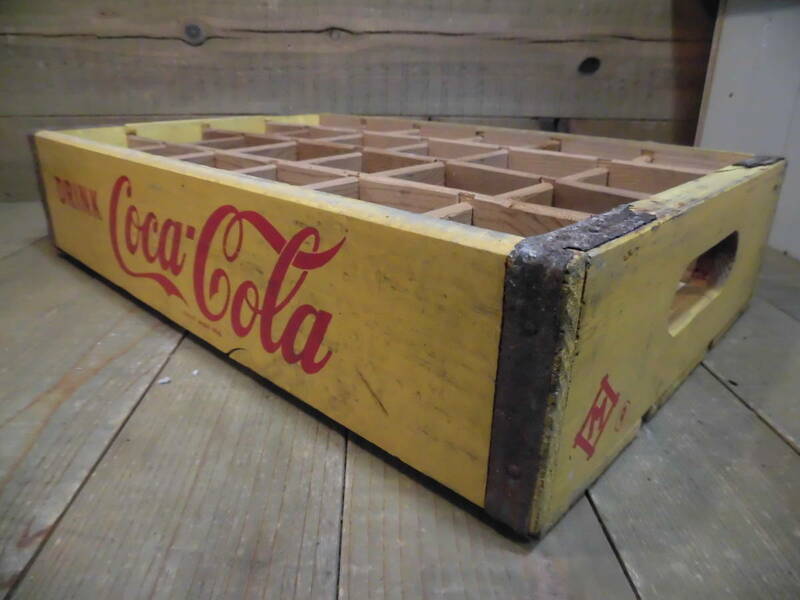 コカ・コーラ／Coca-Cola　木箱 　木製ボトルケース　昭和レトロ　ヴィンテージ　当時物　ガレージ　インテリア　G13126