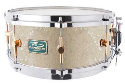 The Maple 6.5x14 Snare Drum Vintage Pearl