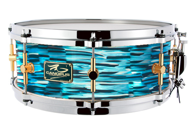 The Maple 5.5x14 Snare Drum Turquoise Oyster