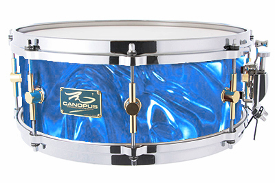 The Maple 5.5x14 Snare Drum Blue Satin