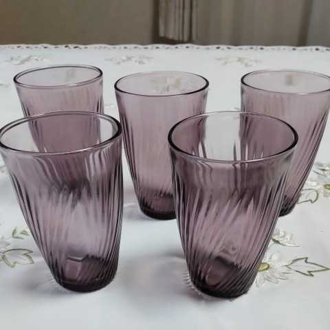 ガラスコップ　昭和レトロ 薄い紫　ワインレッド　タンブラー　５個セット　ビンテージ　古いが、割れ欠け無し　美品