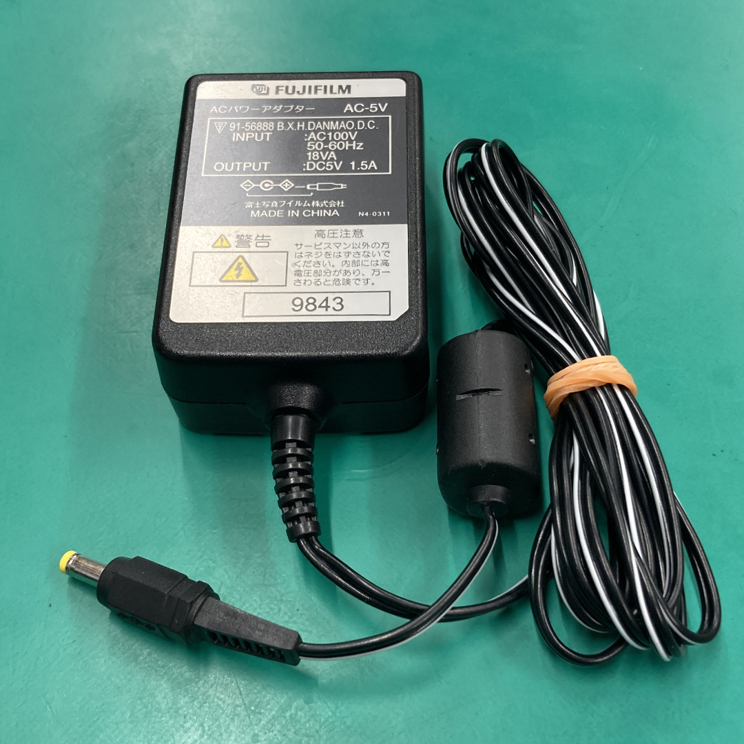 ★ フジフィルム ACパワーアダプター AC-5V 中古品 R00398